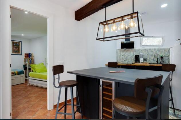 Detached villa for 6 People in Lloret de Mar Puigventos Eksteriør billede
