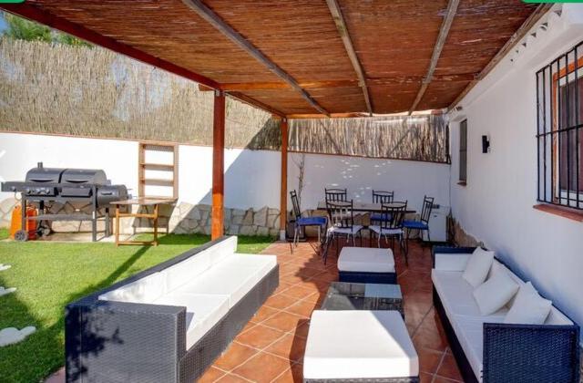 Detached villa for 6 People in Lloret de Mar Puigventos Eksteriør billede